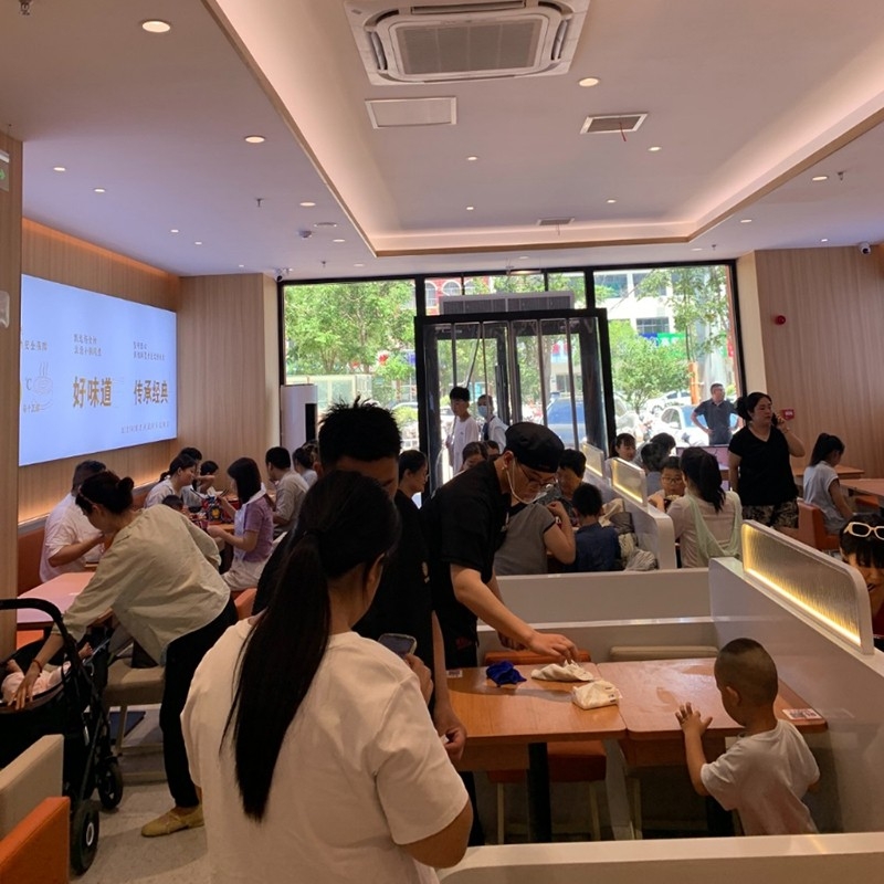狀元米線，二十年專注純大米米線，品質(zhì)保障，市場信賴。選擇我們，共享美味商機(jī)，成就創(chuàng)業(yè)夢想！